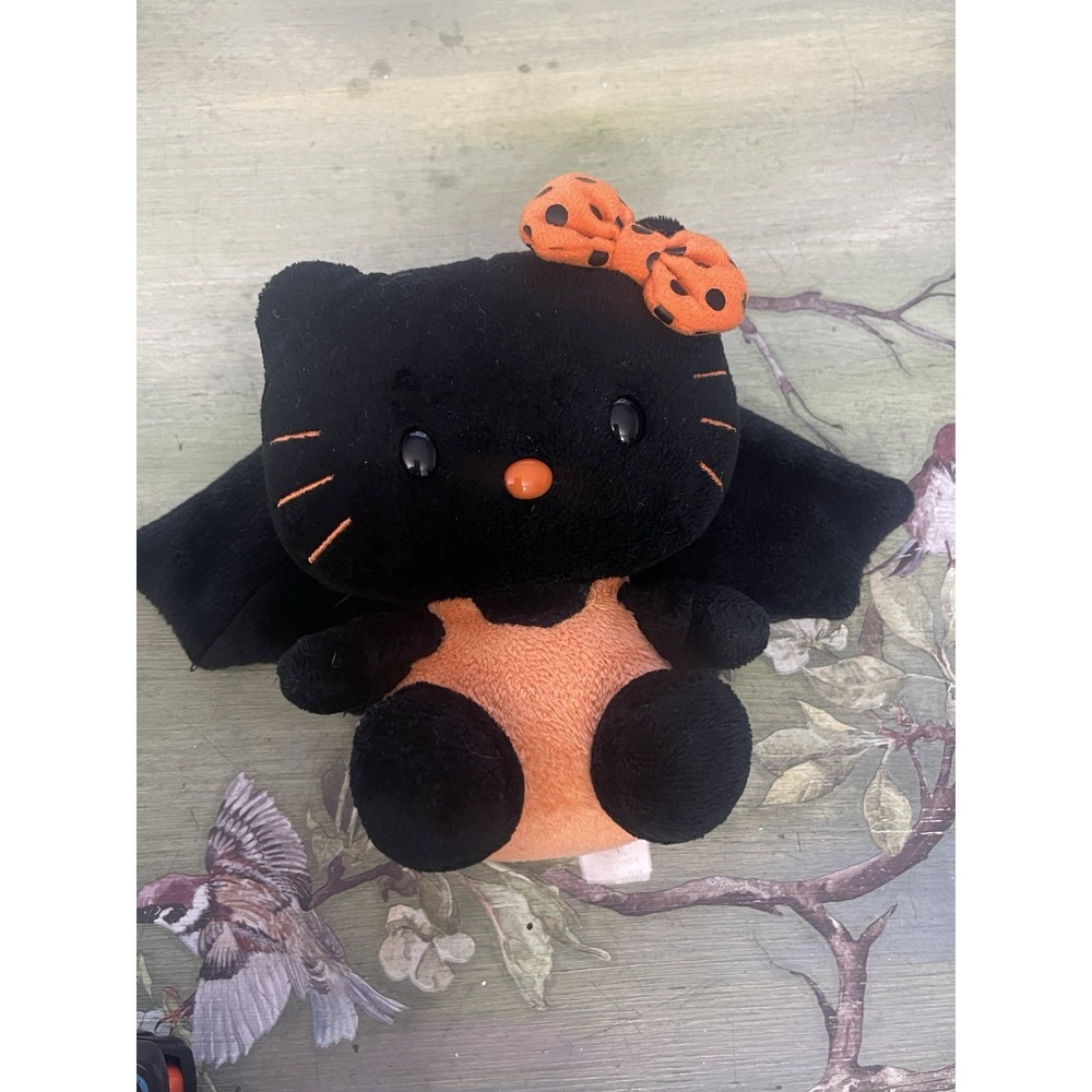 Halloween Hello Kitty Bat